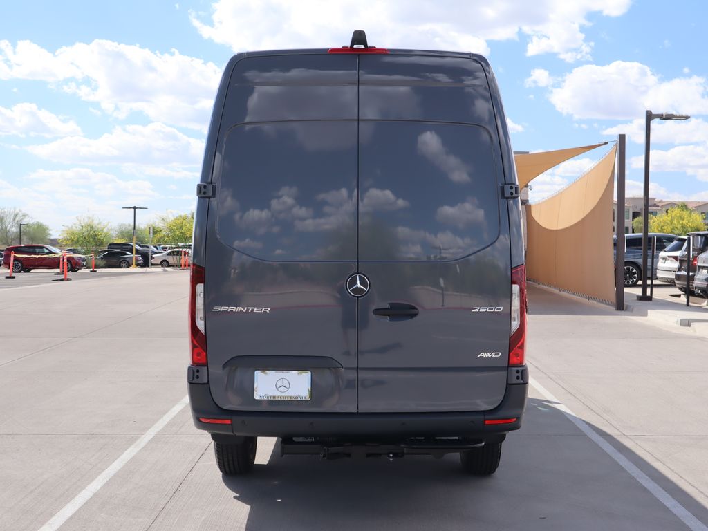 Thumbnail: 2026 Mercedes-Benz Sprinter - 6