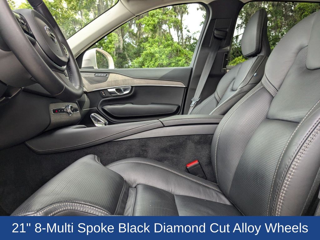 2023 Volvo XC90 B6 Ultimate 7-Seater