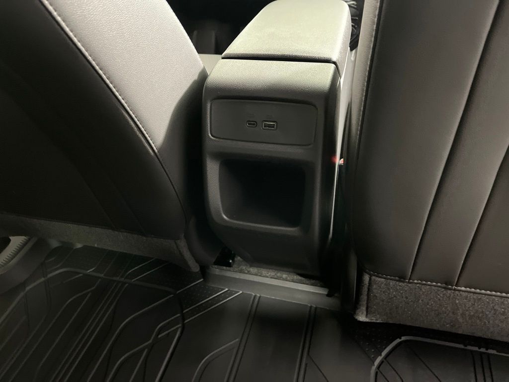 Thumbnail: 2026 Chevrolet Trax - 10