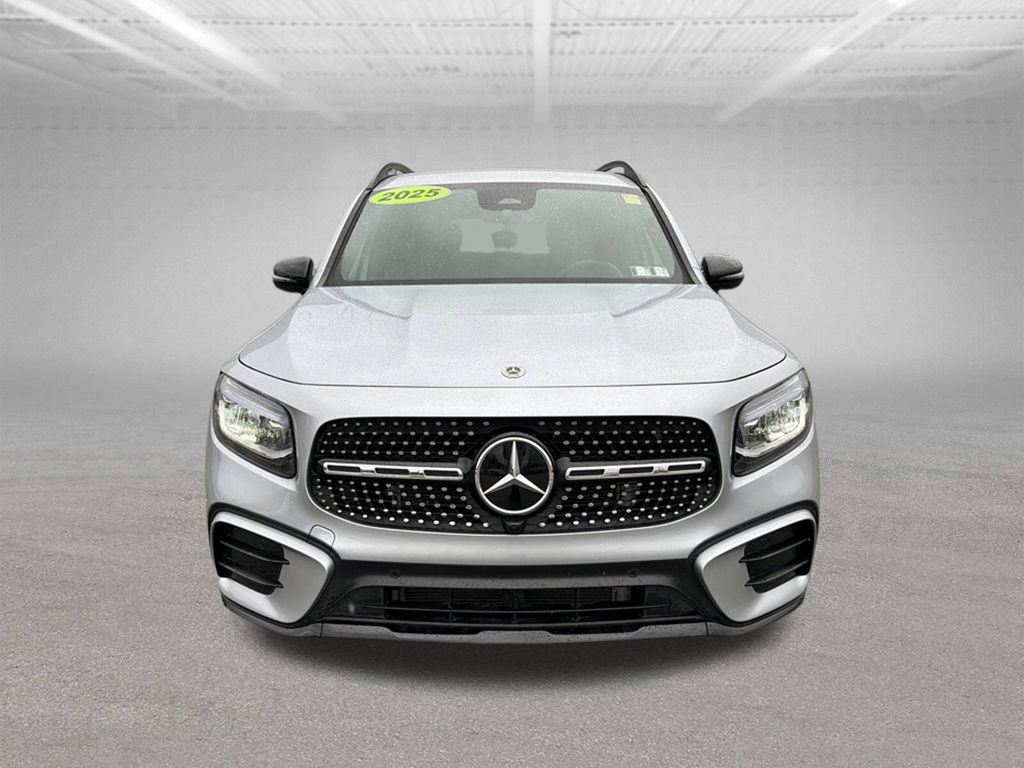 2025 Mercedes-Benz GLB GLB 250 - 8