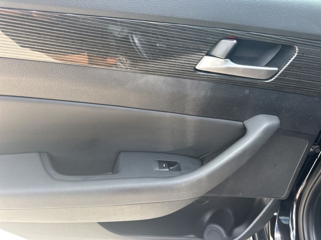 2018 Phantom Black Hyundai Sonata Limited FWD Sedan