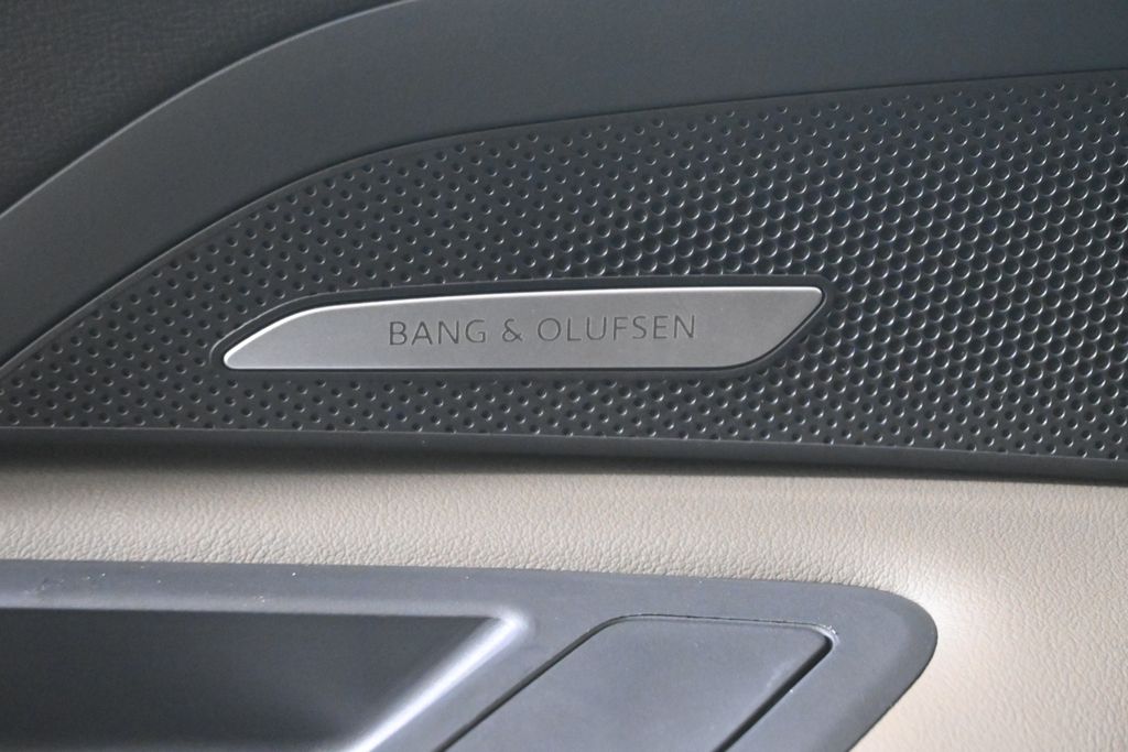 Thumbnail: 2026 Audi Q5 - 25