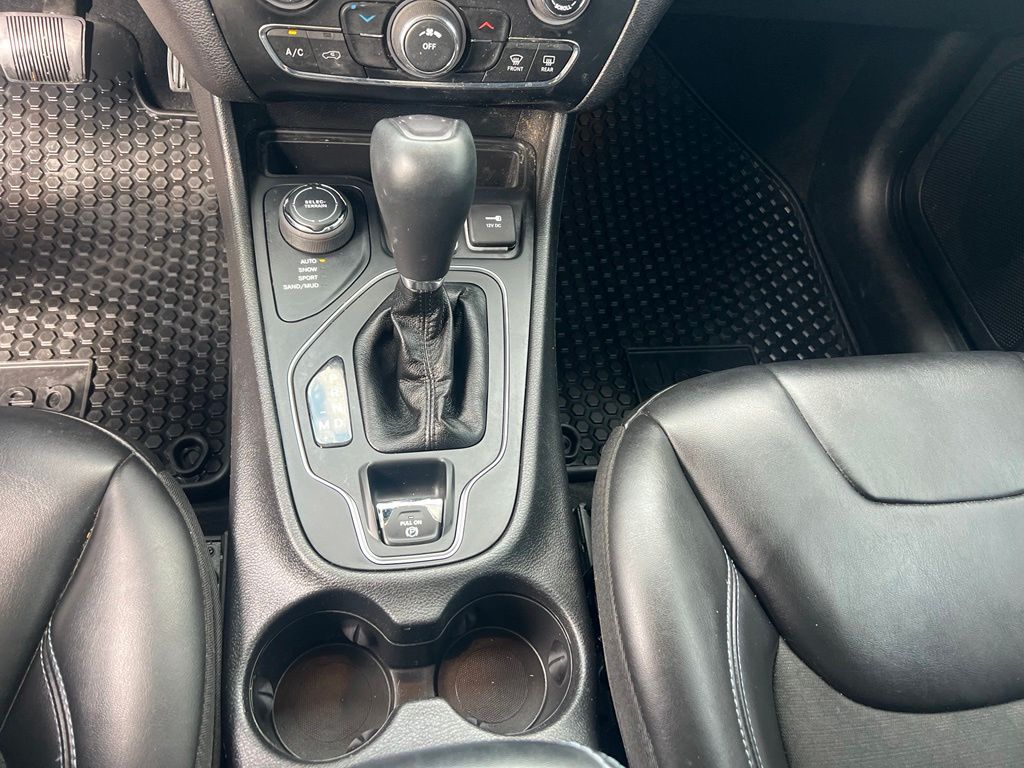 Used 2020 Jeep Cherokee SUV