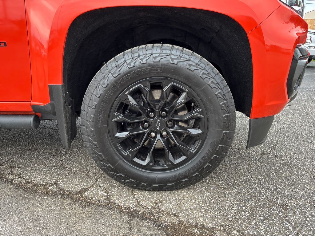 2021 Chevrolet Colorado Z71 - 8