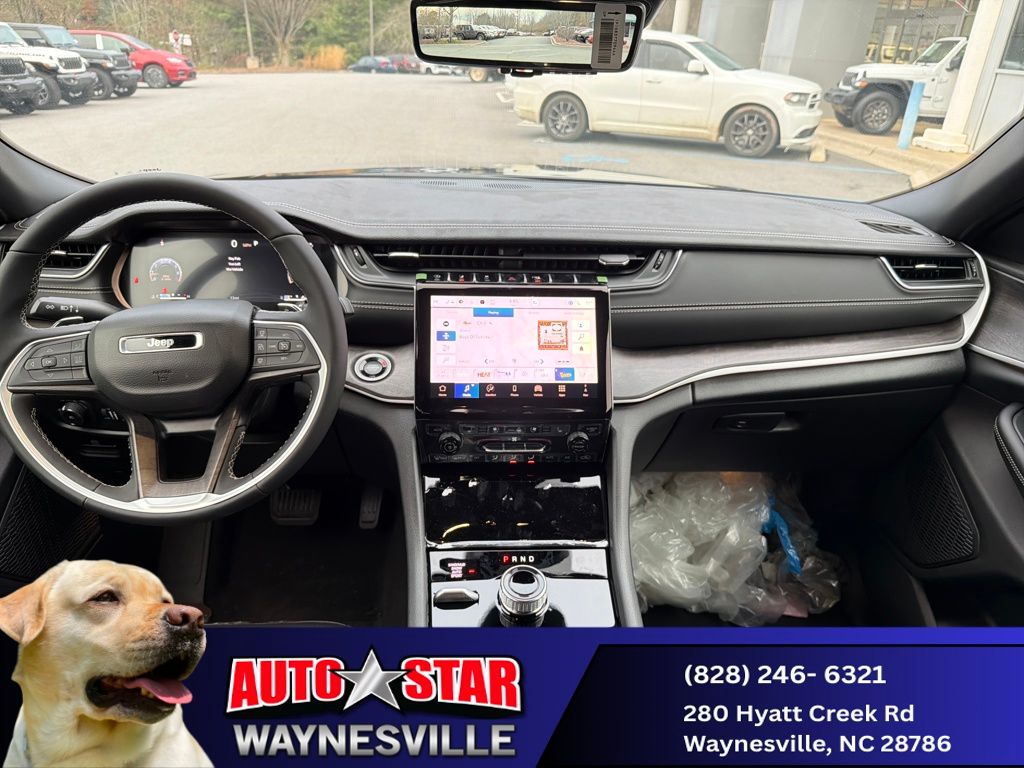 new 2025 Jeep Grand Cherokee L car, priced at $48,324