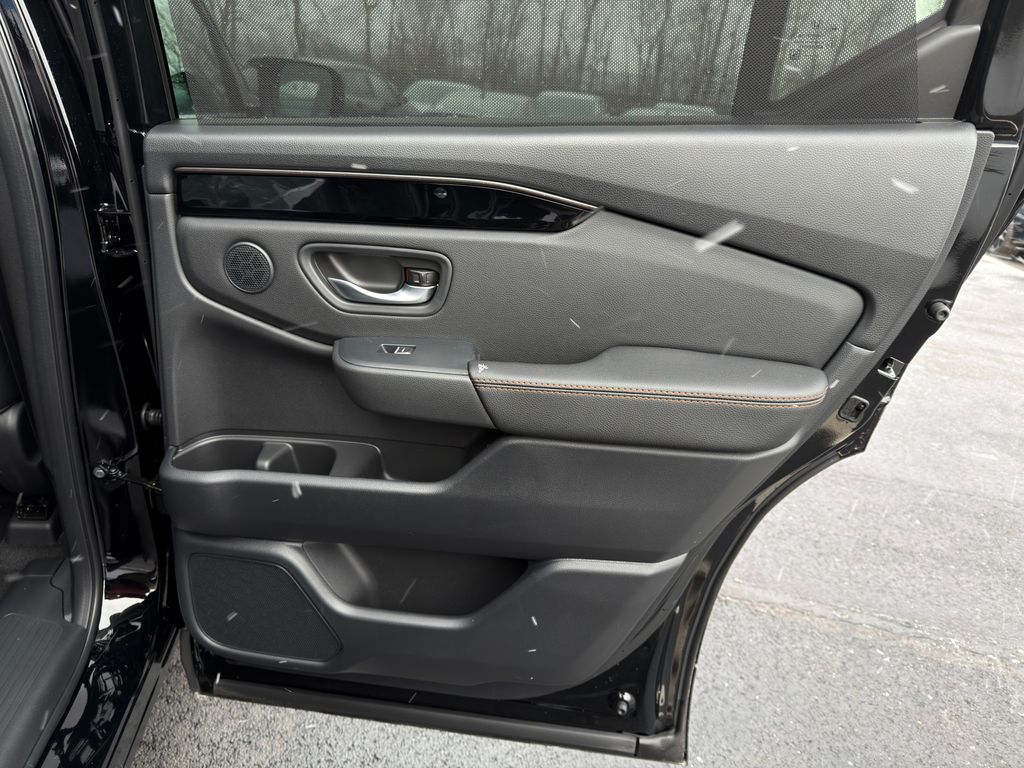 Thumbnail: 2026 Honda Pilot - 25