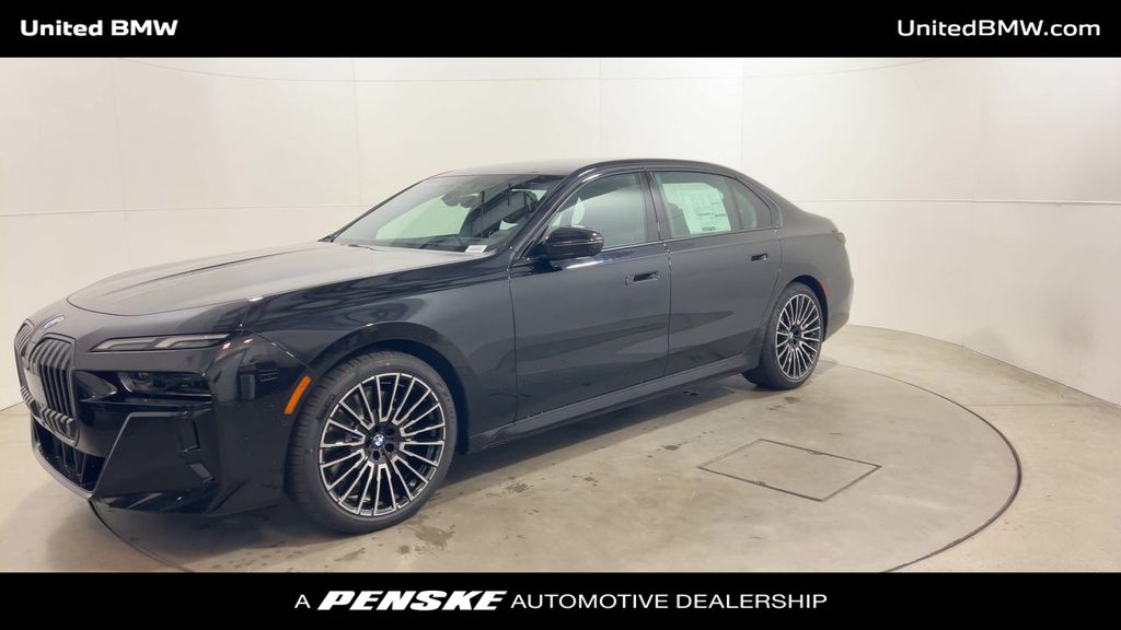 Thumbnail: 2025 BMW 7 Series - 4