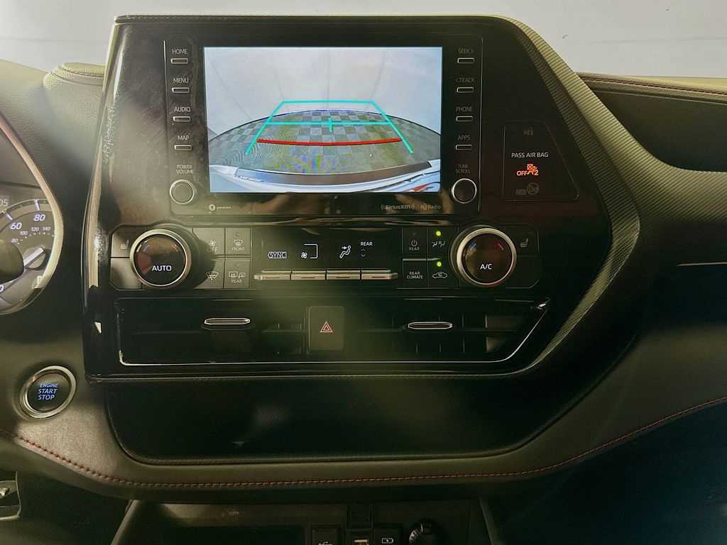 Thumbnail: 2021 Toyota Highlander - 13