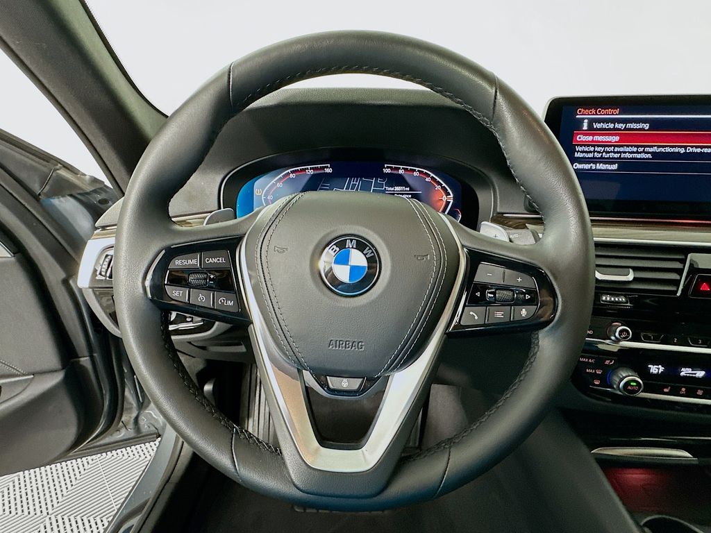 Thumbnail: 2023 BMW 5 Series - 11