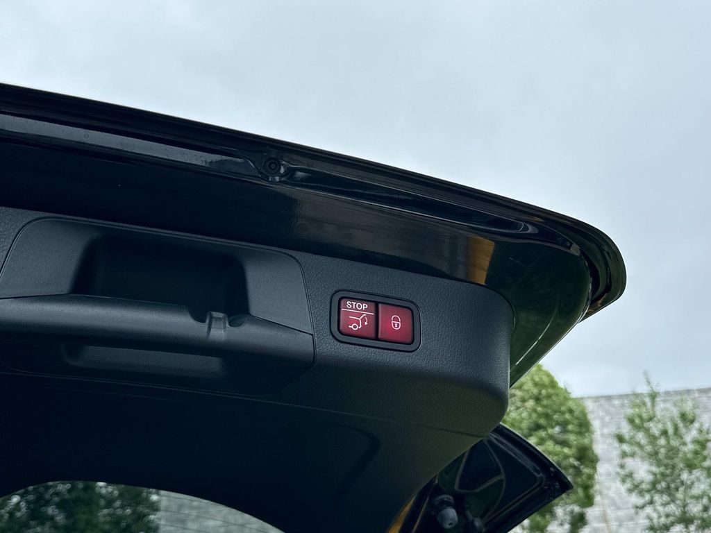 Thumbnail: 2024 Mercedes-Benz GLB - 26