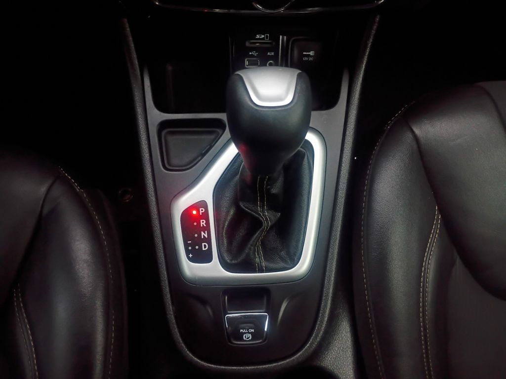 Used Car 2018 Jeep Cherokee  Latitude Plus For Sale Under $20,000 In Austin, Texas