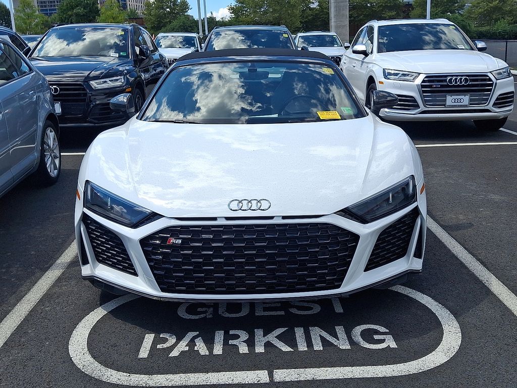 Thumbnail: 2023 Audi R8 - 2