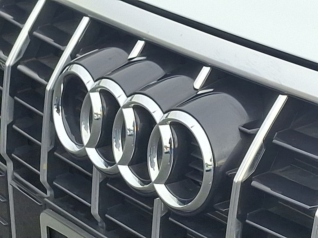 Thumbnail: 2022 Audi Q3 - 29