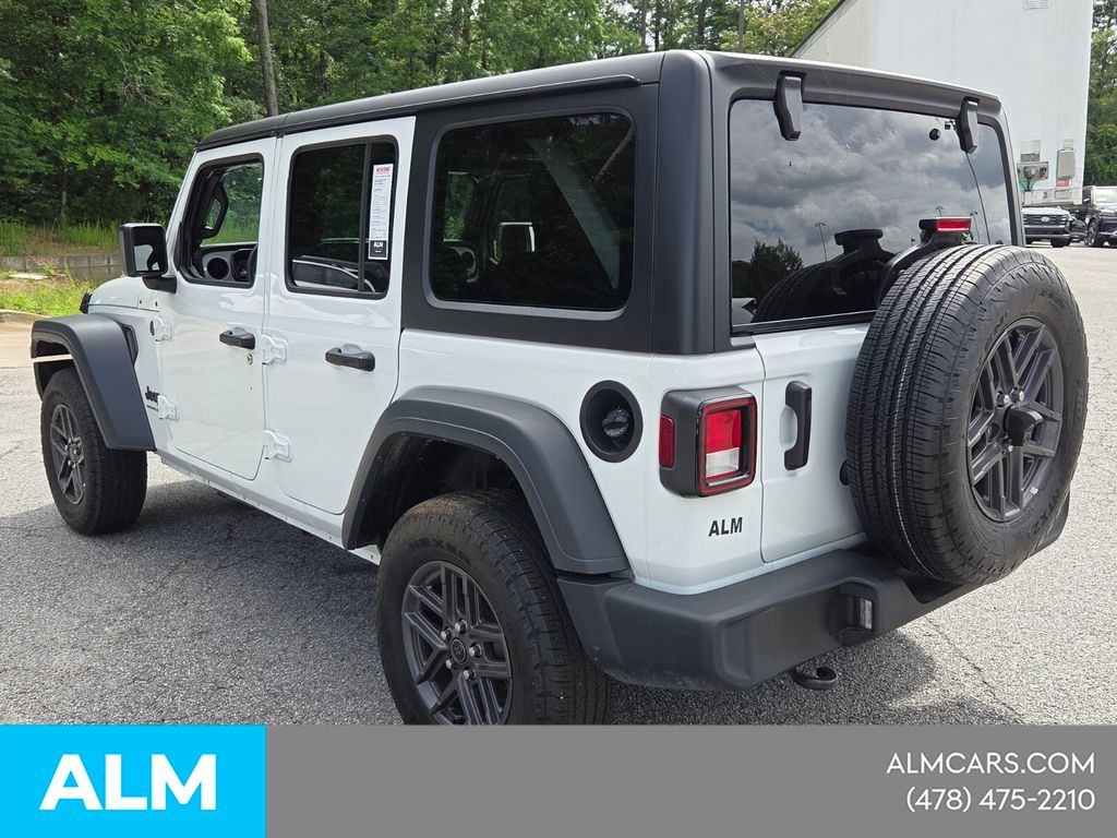 Used 2025 White Jeep Sport S image 12