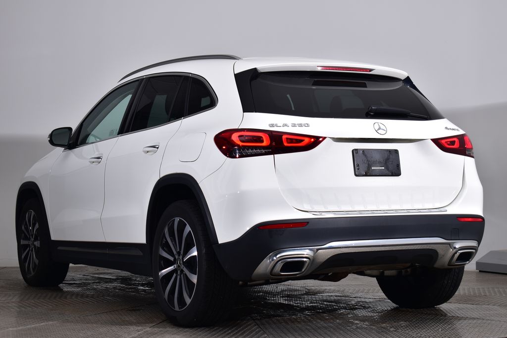 2022 Mercedes-Benz GLA 250 4MATIC 3