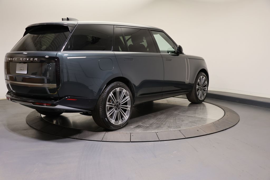 Thumbnail: 2026 Land Rover Range Rover - 5