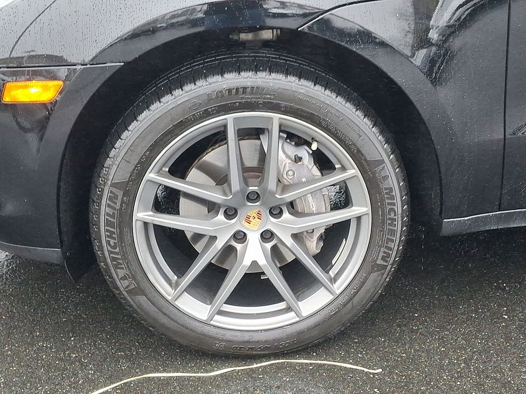 Thumbnail: 2022 Porsche Macan - 8