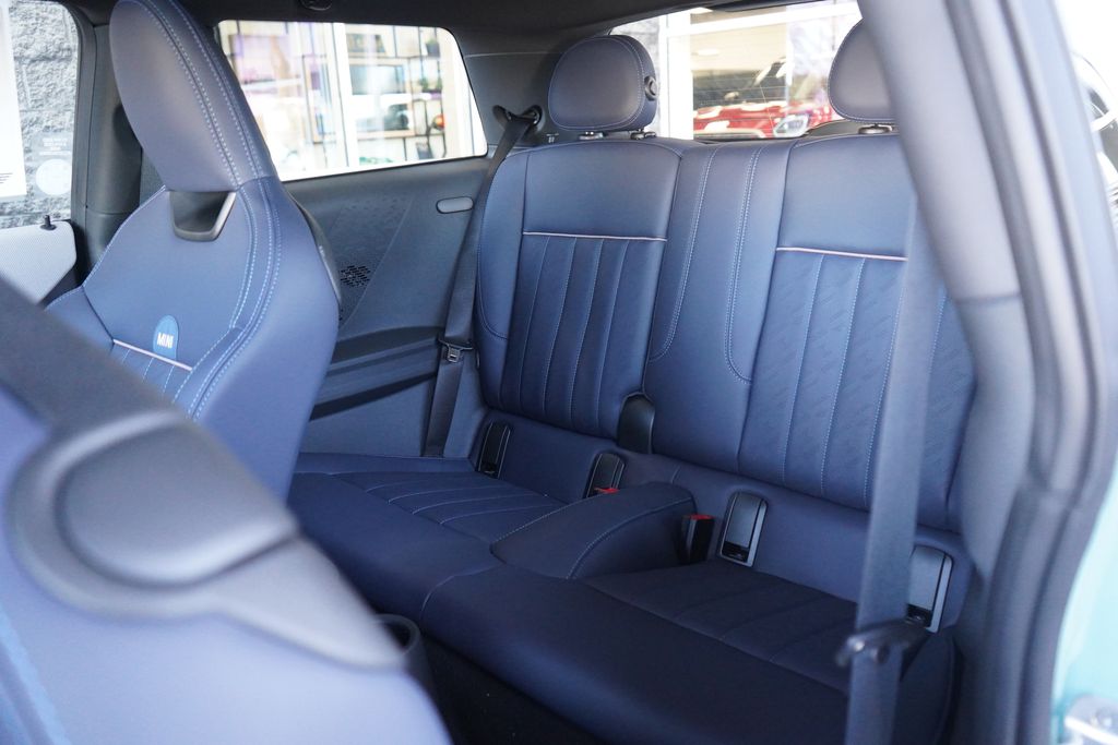 Thumbnail: 2026 MINI Cooper - 9