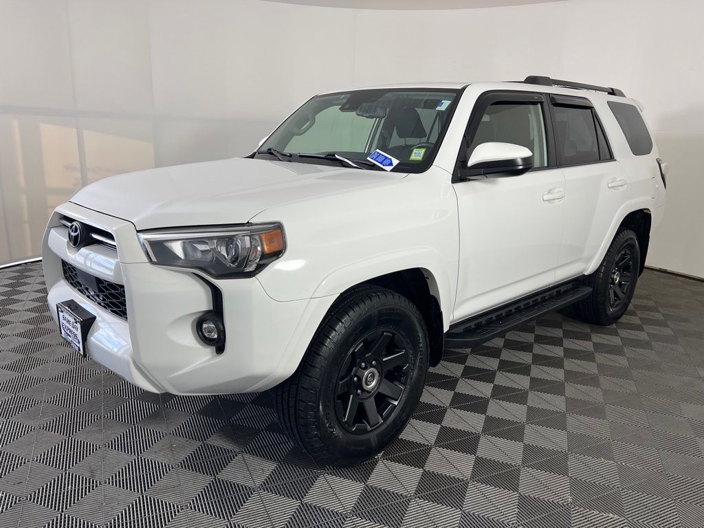 Used 2022 White Toyota Trail image 11