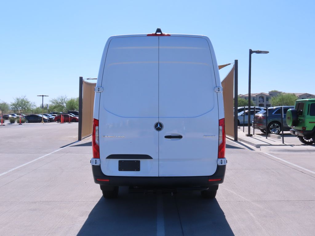 Thumbnail: 2025 Mercedes-Benz Sprinter - 6