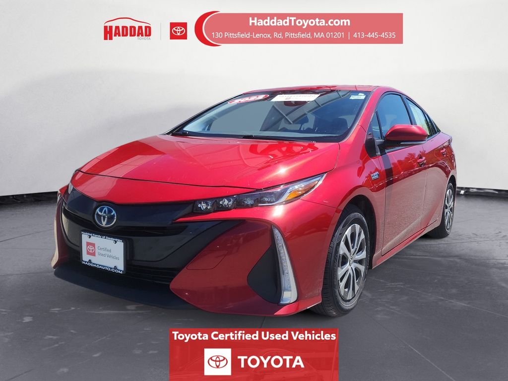 Supersonic Red 2022 Toyota Prius Prime LE FWD Hatchback Front-Wheel Drive Continuously Variable Transmission