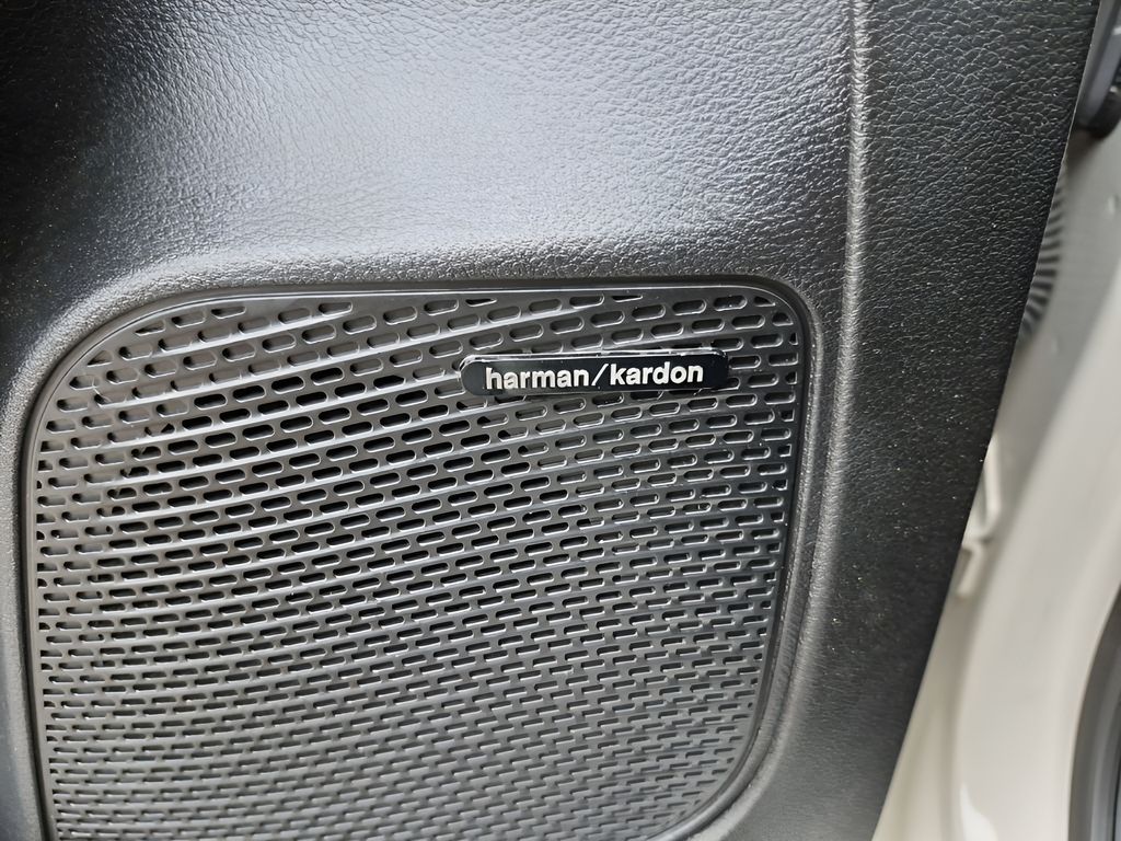 Used Car 2020 Chrysler Pacifica Hybrid  Limited For Sale Under $30,000 In Austin, Texas