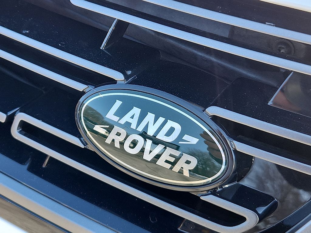Thumbnail: 2026 Land Rover Range Rover Evoque - 11