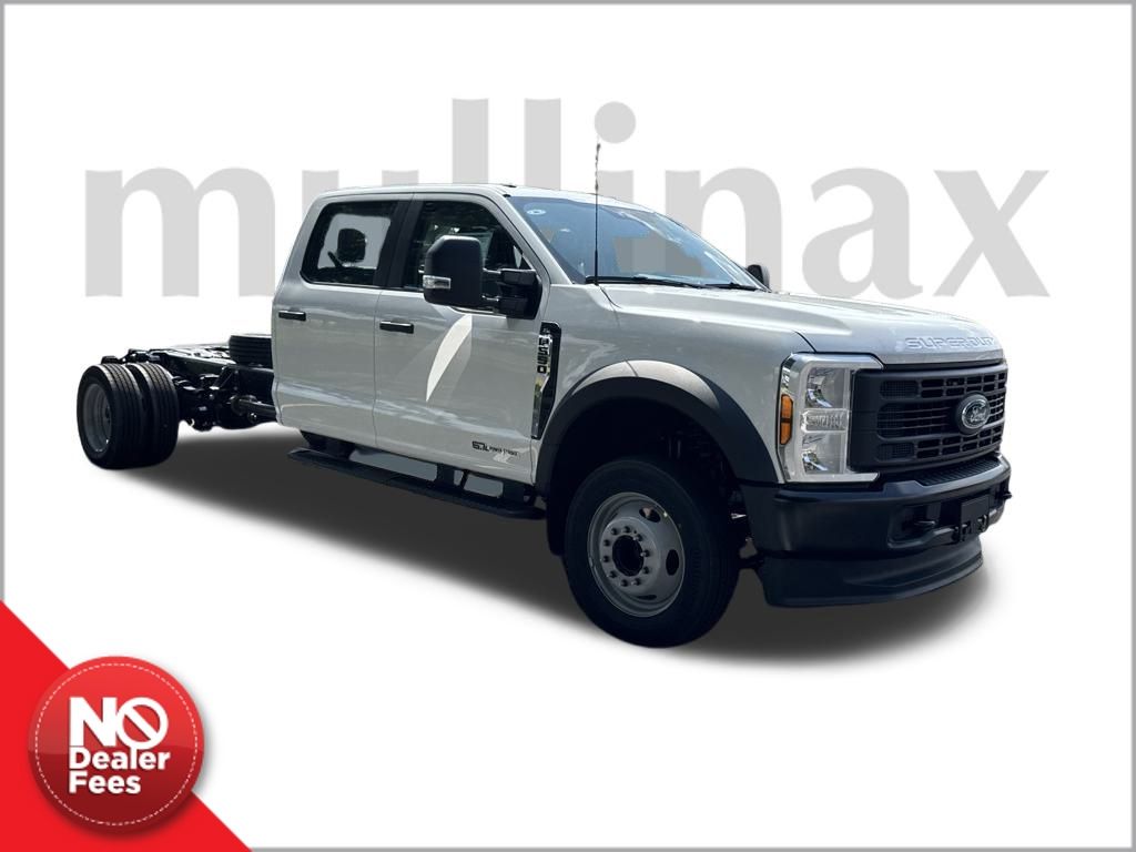 2025 Ford F-550 Super Duty Chassis Cab XL's photo