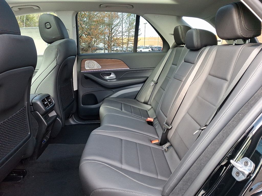 Thumbnail: 2026 Mercedes-Benz GLE - 5