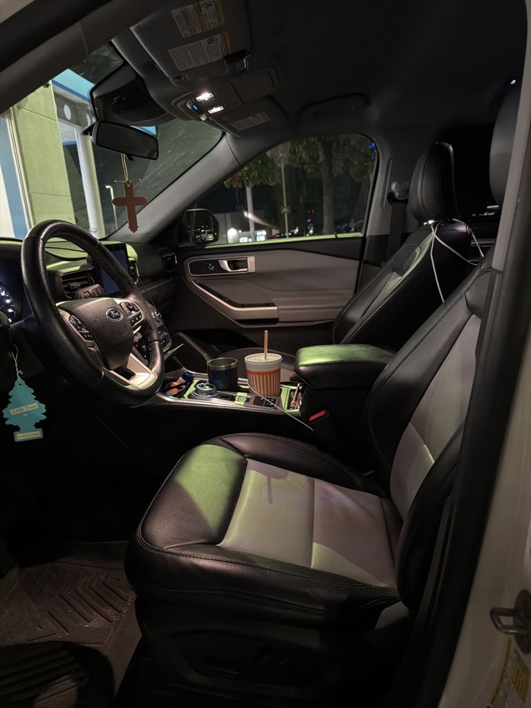 Thumbnail: 2022 Ford Explorer - 4