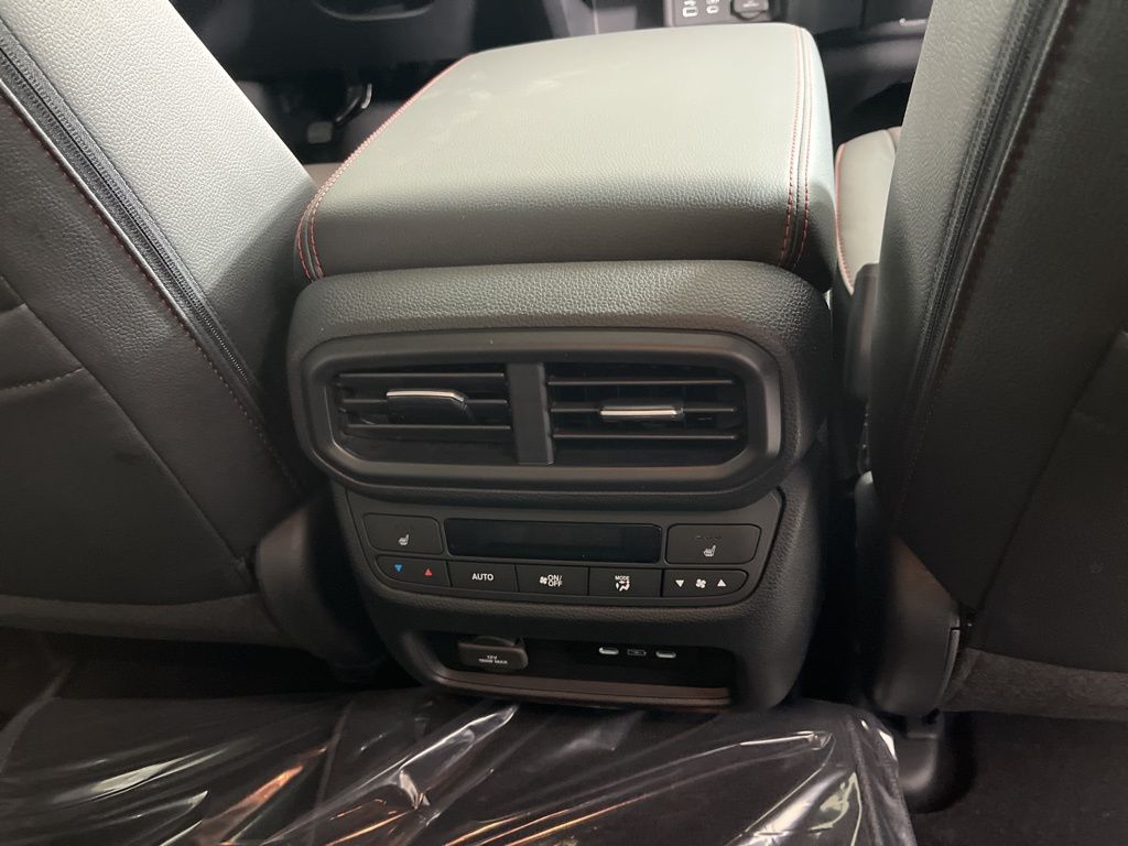 Thumbnail: 2026 Honda Ridgeline - 9