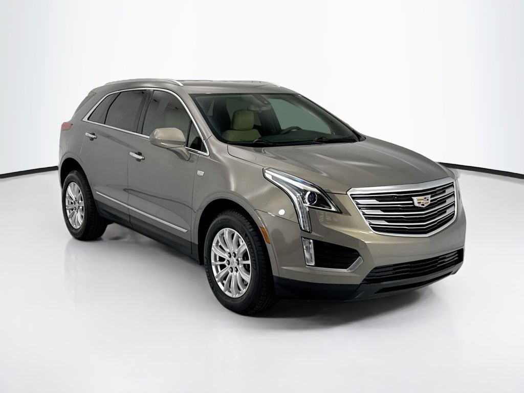 Thumbnail: 2018 Cadillac XT5 - 3