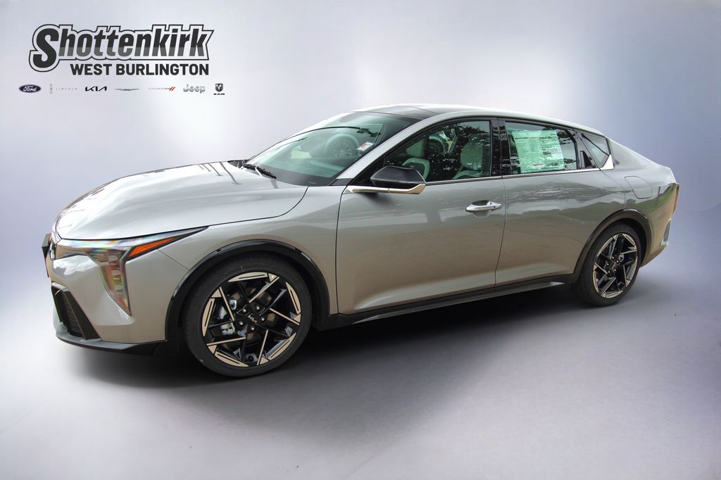 2026 Kia K4 GT-Line AT's photo