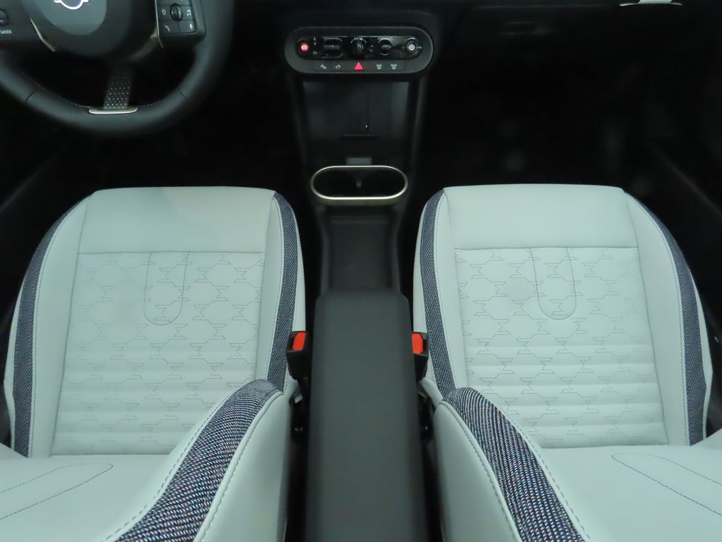 Thumbnail: 2025 MINI Cooper - 19