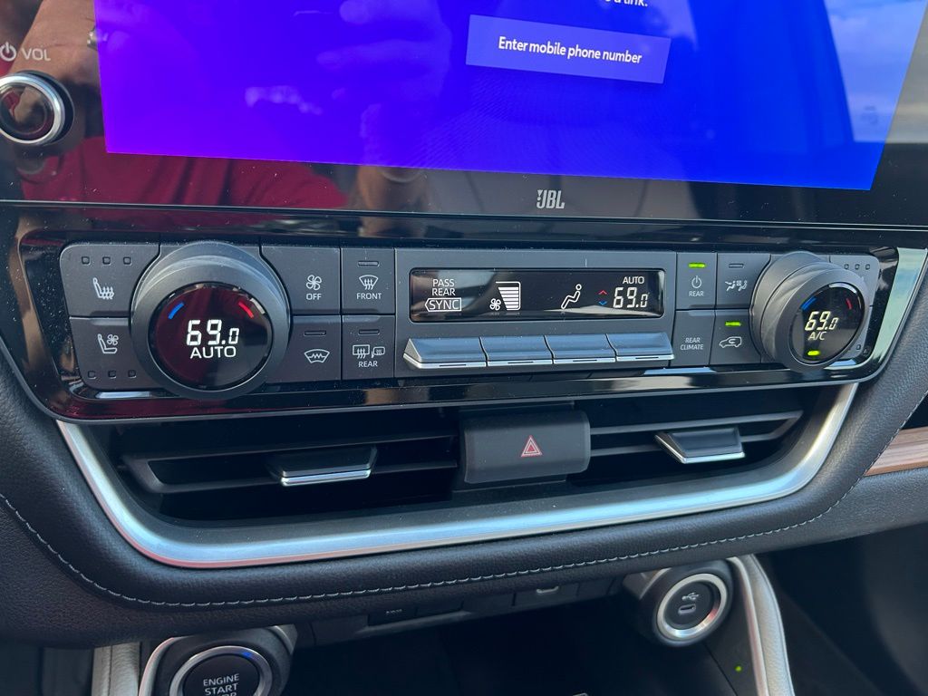 Thumbnail: 2025 Toyota Grand Highlander - 28