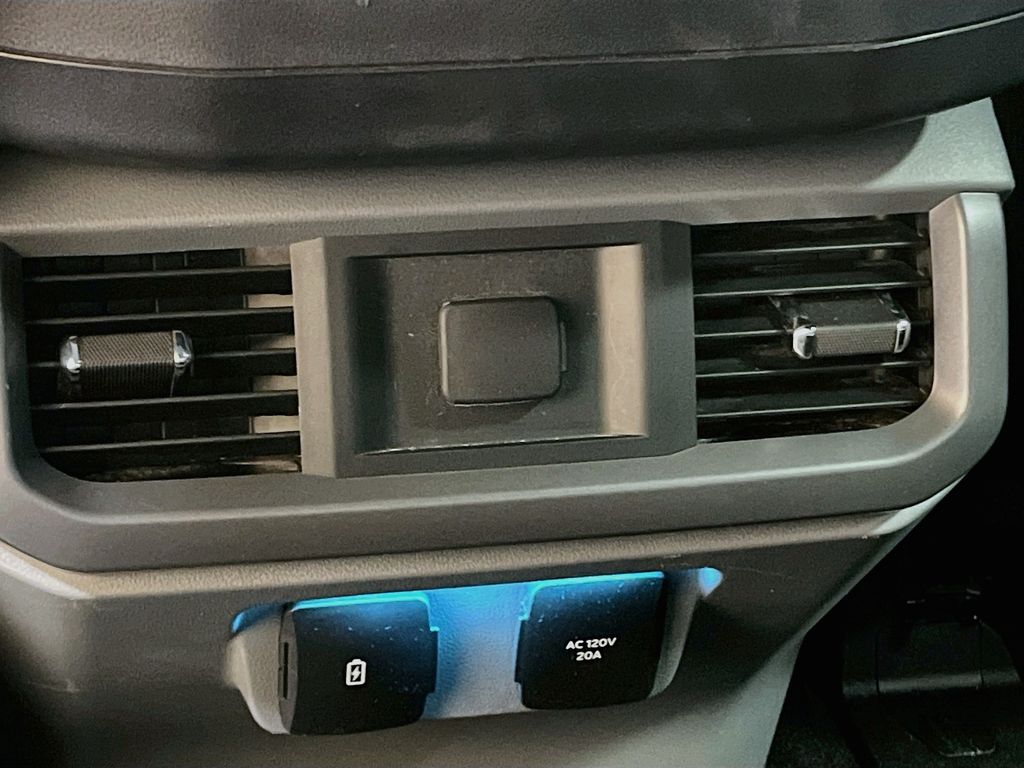 Used 2025 Blue Metallic Ford Lariat image 26