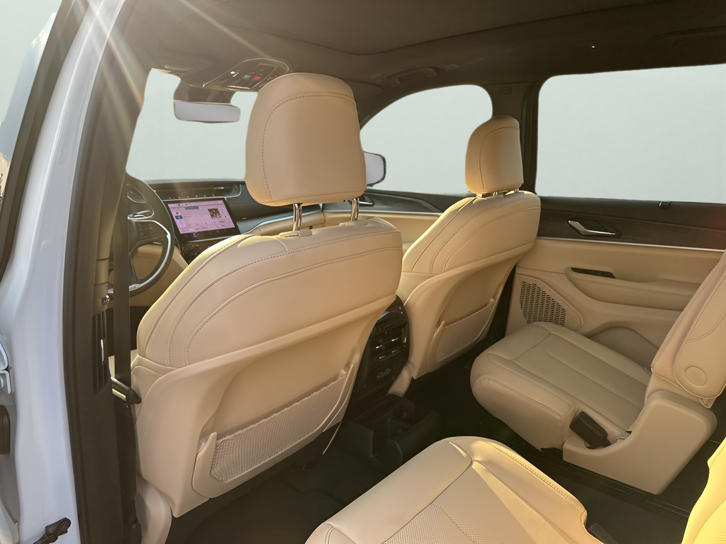 New Car 2025 Jeep Grand Cherokee L  Limited For Sale In Austin, Texas