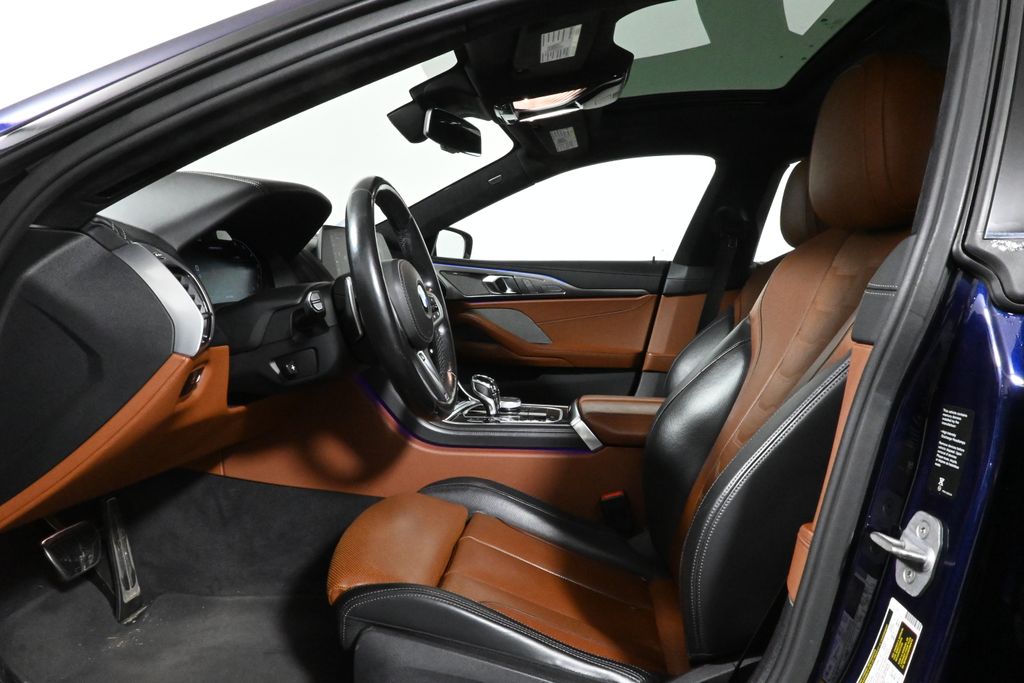 Thumbnail: 2022 BMW 8 Series - 3