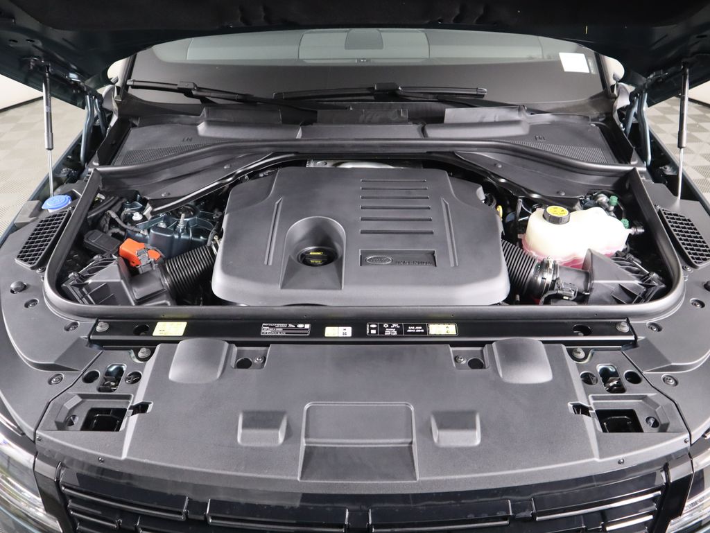 Thumbnail: 2025 Land Rover Range Rover Sport - 31