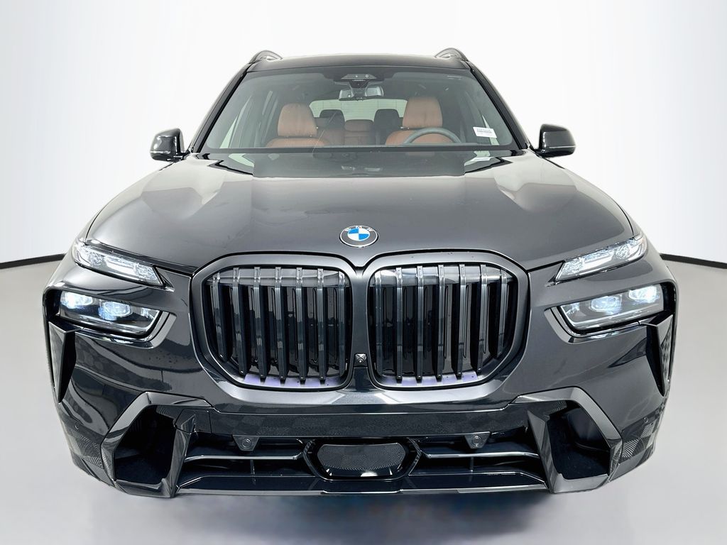 Thumbnail: 2027 BMW X7 - 2