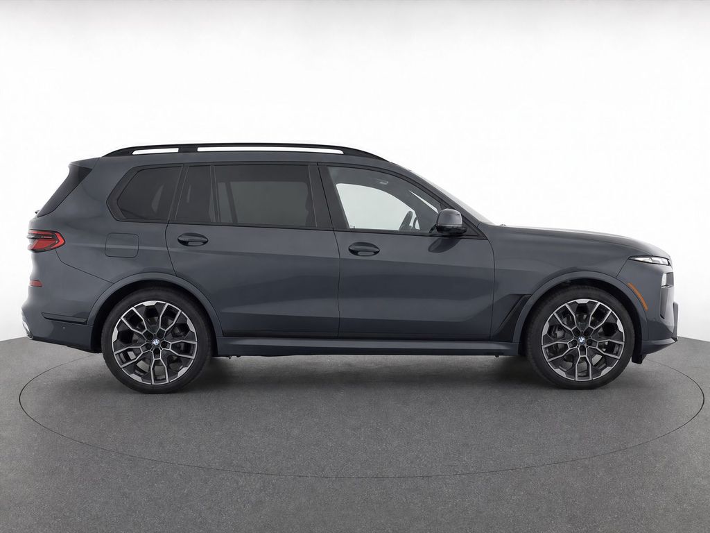 Thumbnail: 2023 BMW X7 - 31