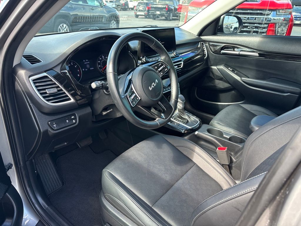 Used Car 2023 Kia Seltos  Ex For Sale Under $25,000 In Austin, Texas