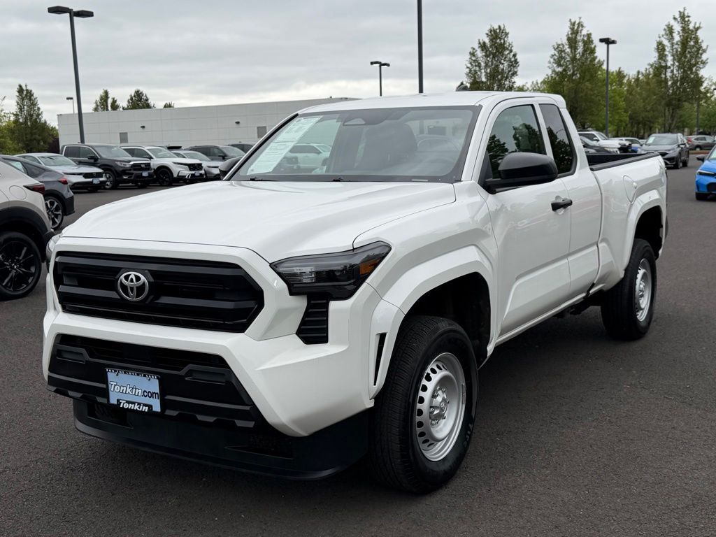View vehicle photo 4