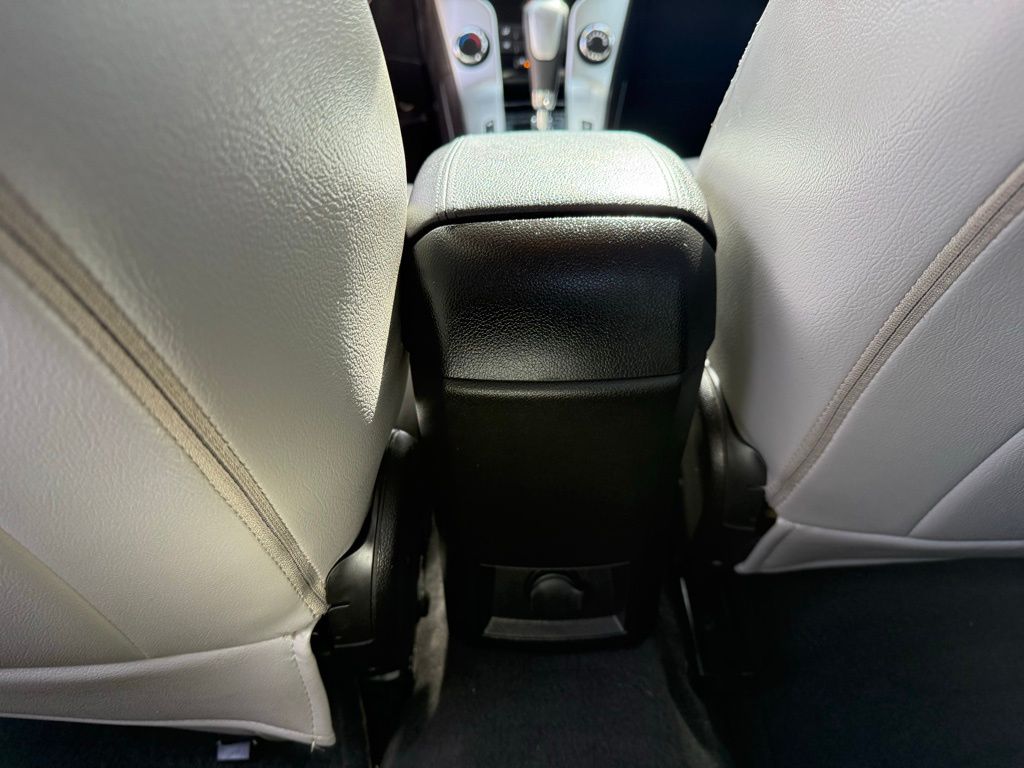 Thumbnail: 2016 Chevrolet Cruze - 24