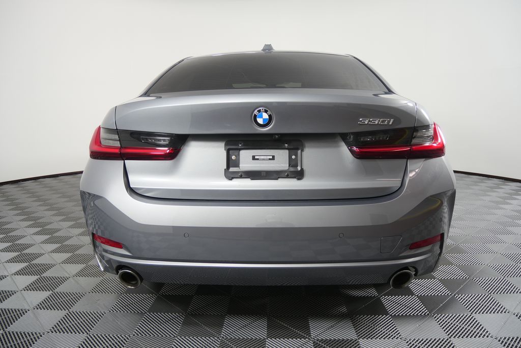 Thumbnail: 2023 BMW 3 Series - 4
