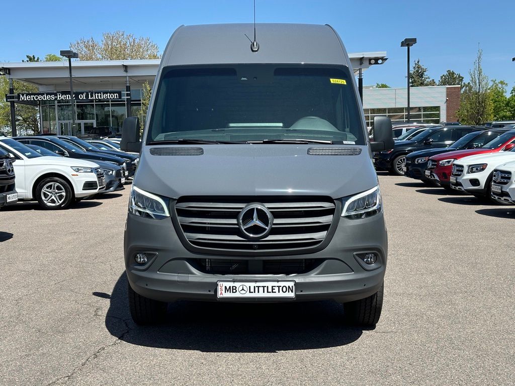 2024 Mercedes-Benz Sprinter 2500 Cargo 144 WB 7