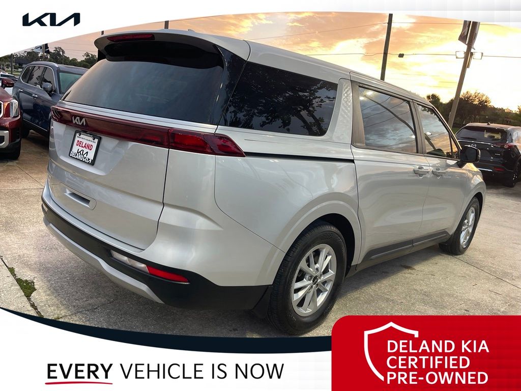 Used 2023 Kia Carnival Van