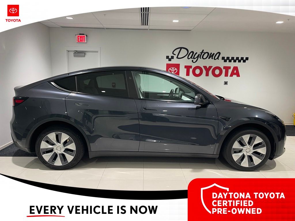 Used 2024 Tesla Model Y Long Range with VIN 7SAYGDEE2RA268167 for sale in Daytona Beach, FL