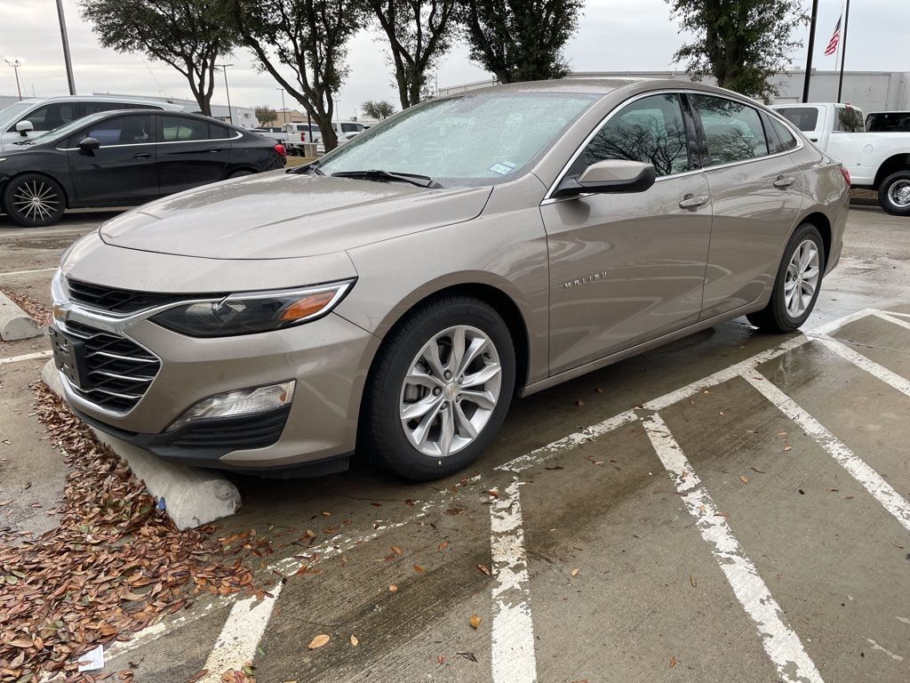 2025 Chevrolet Malibu LT with 1LT FWD
