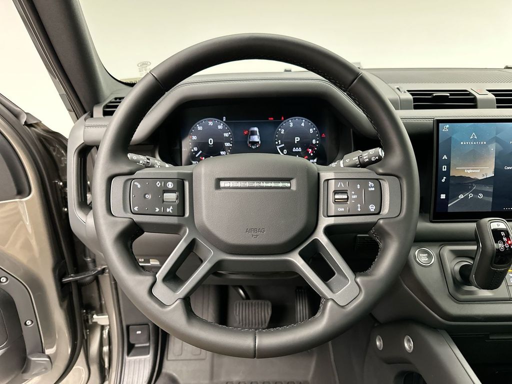 2025 Land Rover Defender 110 12